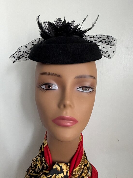 Vintage 1960s Floral Fascinator Pillbox Hat Black Feathers Beads Polka Dot Bow main image 6